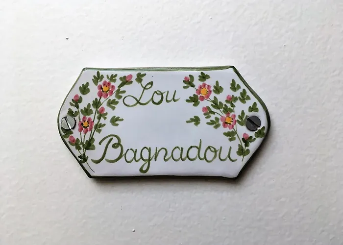 Petit Paradis Nemausus *